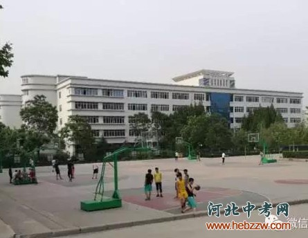 石家庄国防科技学校校园.png