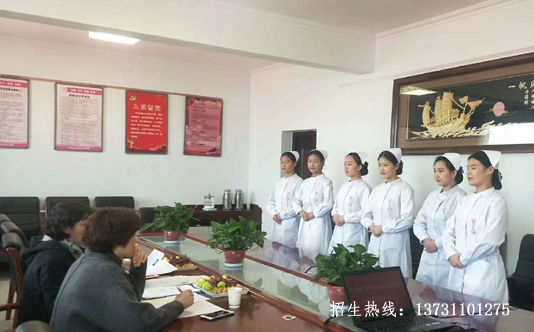 石家庄天使护士学校解放军第四六四医院来校应聘学生.jpg