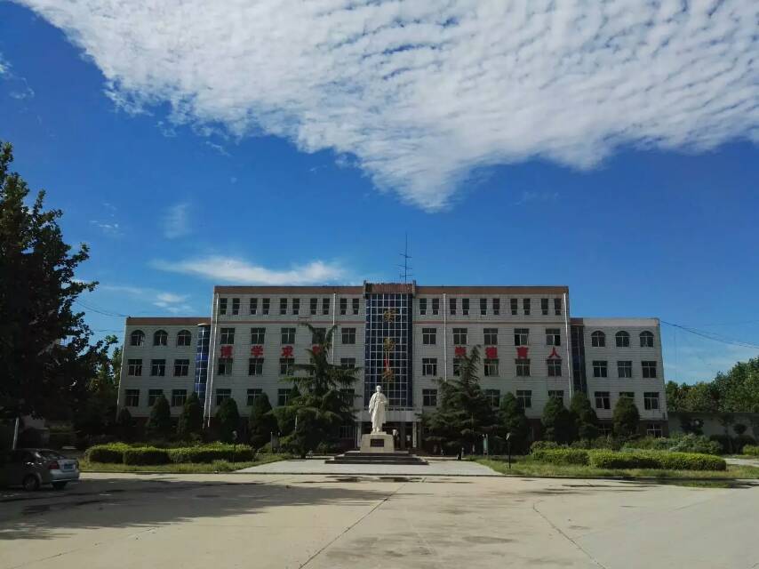 石家庄白求恩医学院老校区图片.jpg